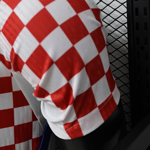 2026 Kroatië Thuisshirt Ademend Mesh Nationaal Team Fan Voetbaltenue Unisex Wedstrijd Sportshirt Sporttenues - Product Image 2