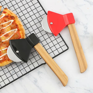 Couteau à <span class=keywords><strong>pizza</strong></span> en acier inoxydable de qualité alimentaire avec manche en bambou écologique pour une cuisine saine / Accessoire - Product Image 1