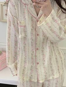 <span class=keywords><strong>Pigiama</strong></span> da Donna in <span class=keywords><strong>Cotone</strong></span> Bubble Personalizzato, Maniche Lunghe, Set <span class=keywords><strong>Pigiama</strong></span> Rosa con Fiori - Product Image 3