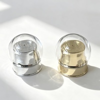 Vente en gros personnalisée de pots en acrylique épais en forme d'ampoule de 15 g pour crème pour le visage, crème pour les mains, crème solaire et crème pour bébé