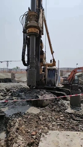 Plataforma de Perforación Rotatoria Usada SOILMEC SR80C, Modelo 2011, Motor y Bomba Incluidos, Peso Operativo de 76 Toneladas, OFERTA - Product Image 3