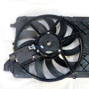 Ventilador Electrónico de Refrigeración de Alta Calidad para Condensador de Aire Acondicionado para Mazda M3 MX-3 MX-5 Ford Focus - Product Image 4