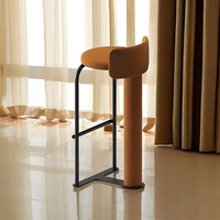 Tabouret de bar en flanelle moderne en gros, tabouret de bar design simple et créatif, tabouret de bar en acier carbone pour comptoir