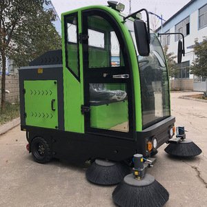 Electric Ride On Sweeper 42 Gal Hopper 700Mm Main Brush For Factory Industrial Park Cleaning - Product Image 4