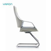 Chaise de bureau ergonomique pour les gestionnaires de boss Chaise élévatrice exécutive en cuir PU blanc à dossier haut avec tissu en aluminium Mesh Home Office