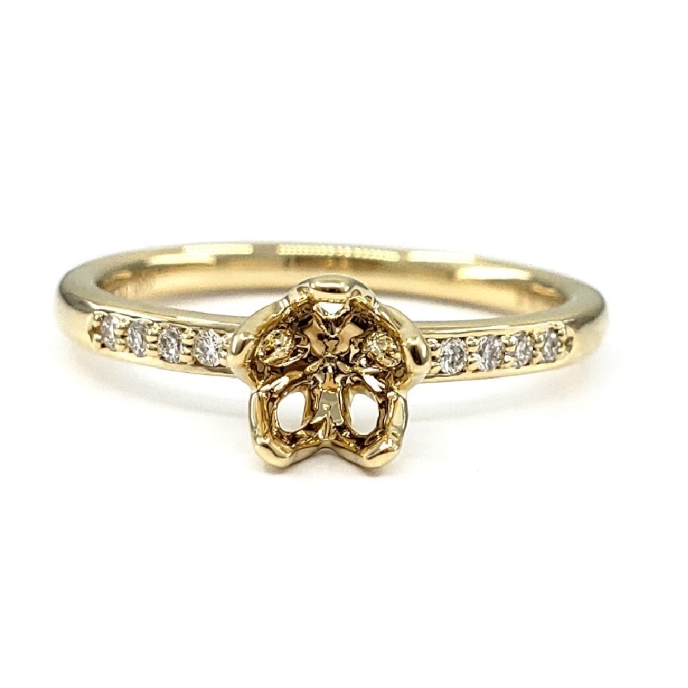 สีเหลือง