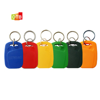 Étiquettes IC en gros, clé à double fréquence, puce UID+T5200, clé ABS lisible et inscriptible, porte-clés 125Khz, carte d'identité pour serrures intelligentes