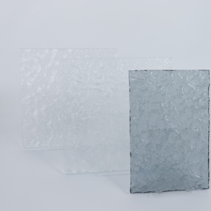 Panneau de verre décoratif stratifié en résine à texture givrée effet glace craquelée avec effet vague d'eau pour cloison de hall d'hôtel et revêtement mural - Product Image 5