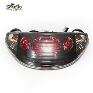 KOLMIO-LAM Fanale Posteriore a LED per Moto con Indicatori di Direzione e Luce Freno, Compatibile con <span class=keywords><strong>Piaggio</strong></span> <span class=keywords><strong>Beverly</strong></span> 125 200 250 <span class=keywords><strong>300</strong></span> 500 - Product Image 3