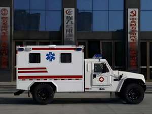 Ambulancia <span class=keywords><strong>de</strong></span> <span class=keywords><strong>Rescate</strong></span> 4x4 Dongfeng Mengshi 2026 para Monitoreo Médico Hospitalario - Product Image 4