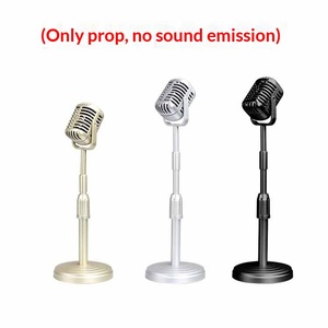 Microphone de simulation de style vintage classique, accessoire de décoration pour la maison, micro <span class=keywords><strong>dynamique</strong></span> pour voix. - Product Image 4