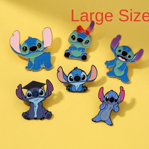 Yini nhà sản xuất bán buôn tùy chỉnh khâu Trâm dễ thương schoolbag trang trí với Anime nhân vật Kẽm hợp kim an ninh huy hiệu - Product Image 2