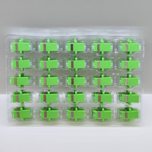 อะแดปเตอร์ไฟเบอร์ออปติกแบบ SC APC Simplex ความเสถียรสูง พร้อมฝาครอบกันฝุ่นแบบใส และตัวยึดสำหรับ FTTH - Product Image 2