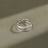 Bague double bande minimaliste en argent sterling 925 pavé de zircon ouvert réglable conception femmes bijoux fins pour cadeau ou usage quotidien