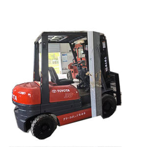 Buen estado Toyota FD30 Carretilla elevadora usada Venta CALIENTE Alta calidad 3T Carretilla elevadora diesel usada barata para la venta - Product Image 1