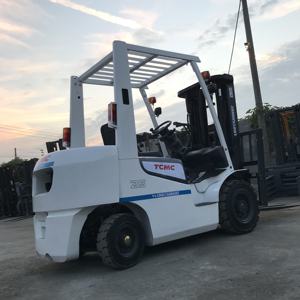 Japan Used Mini TCM 2.5 Ton Diesel Forklift FD25 Three Stage Mast 4.5m Lifting Height Engine Powered Warehouse <b>Material</b> <b>Handling</b> - Product Image 4