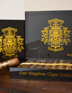 Custom Logo Wooden Modern Luxury Square Eco-Friendly Cigar Humidor <b>Box</b> with Hinged Lid Matte Finish for <b>Storage</b> - Product Image 1