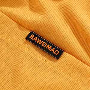 Clip de vêtement en métal gravé avec logo, clip décoratif pour ourlet de sweat-shirt, pour les vêtements en tricot et les pulls de marque - Product Image 2