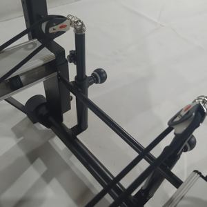 Machine commerciale <span class=keywords><strong>Stott</strong></span> <span class=keywords><strong>Pilates</strong></span> Reformer Avec Tour trapèze Aluminium <span class=keywords><strong>Pilates</strong></span> Reformers Half Tower - Product Image 4