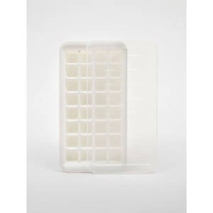 Vassoio di ghiaccio in plastica da 32 conteggi - Product Image 1