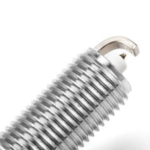 หัวเทียน NGK จากโรงงานโดยตรง ประหยัดน้ำมัน อะไหล่จุดระเบิดรถยนต์ ของแท้ จำหน่ายทั่วโลก 5987 - Product Image 5