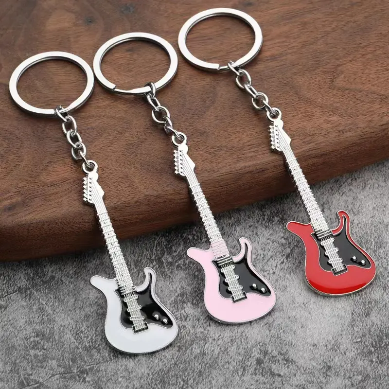 Stock wholesale creative Musical Instruments metal keychains high quality event gift hangings
