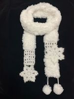 Écharpe pour femme en fausse fourrure écologique, essentielle pour l'hiver, avec pompons floraux, sensation de luxe, chauffe-cou, vente directe d'usine, ODM