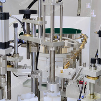 Machine automatique de remplissage et de capsulage de parfum Machine distributeur de parfum Machine automatique de capsulage de remplissage de dose de flacon
