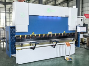 เครื่องอัดไฮดรอลิก CNC รุ่น AOXUANZG WE67K-110T3200 แบบ 4+1+2 แกน พร้อมระบบควบคุม AX68T อัตโนมัติ 2 มิติ สำหรับงานอะลูมิเนียม - Product Image 1