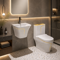 WC monobloc moderne de luxe avec bordure dorée, chasse d'eau à double débit par siphon, siphon en P, en céramique pour salle de bain