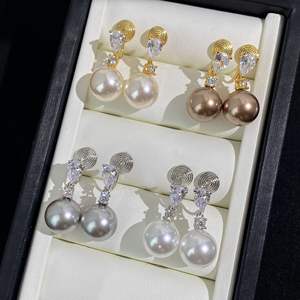 أقراط كريستال فاخرة جديدة بتصميم فائق البريق، أقراط ماسية مائية مع لؤلؤ، مجوهرات نسائية أنيقة، أقراط بالجملة - Product Image 2