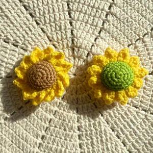 Decoración Tejida <span class=keywords><strong>a</strong></span> Mano con Forma de Girasol, Decoración para el Hogar, Material de Lana, Flores Tejidas al por Mayor - Product Image 6