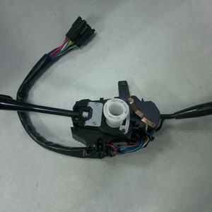 Interruptor Combinado Daihatsu 84310-87335-000 12v, Interruptor de Cambio para Reparación o Reemplazo - Product Image 1