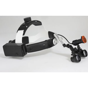 Lupas Quirúrgicas Dentales Binoculares 3.5X con Luz LED de 5W, Diseño Ergonómico, Lentes de Aumento Ajustables, Certificación CE - Product Image 3