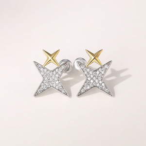 Orecchini a Perno con Cristalli a Forma di Stella Bicolore per Donne, Mini Accessori Eleganti per Uso Quotidiano - Product Image 3