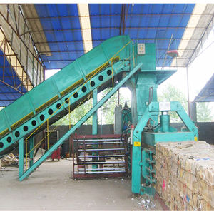 Macchina per imballare bottiglie di plastica per abbigliamento usato - Product Image 2