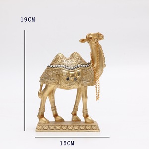 Décoration d'intérieur de luxe, statue de chameau en résine moderne, sculpture d'art de chameau arabe, objets décoratifs pour le salon, ornement de table - Product Image 6