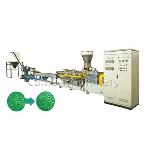 Ligne de production de pelletisation de plastique de recyclage d'extrudeuse à double vis pour la machine de granulateur de flocons de bouteille d'animal familier