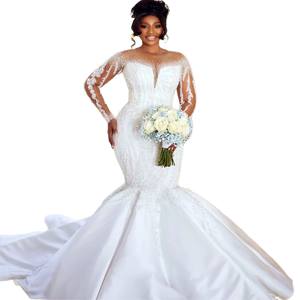 Klassisches Meerjungfrauen-Brautkleid aus Afrikanischer Spitze mit Transparenten Langen Ärmeln, Abnehmbarer Schleppe und Natürlichen Applikationen in Großen Größen - Product Image 5