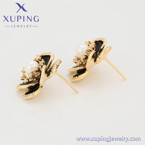 Joyería XUPING de lujo para mujer, aretes de perlas de flores, joyería de cobre chapada en oro de 14K, aretes de moda, pendientes de tuerca, joyería de cobre, estilo XUPING, para mujer - Product Image 4