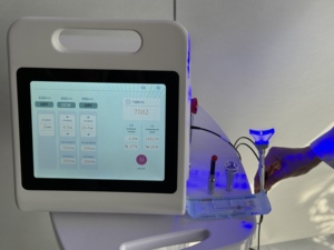 Attrezzatura Professionale per Chirurgia Orale, Laser a Diodi 450nm 980nm a Doppia Lunghezza d'Onda per Taglio Tessuti Molli, per Cliniche - Product Image 2