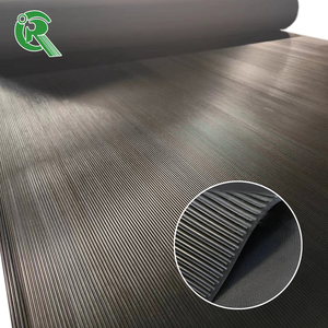 Hoja de goma acanalada triangular antideslizante para exteriores, alfombrilla para suelo de furgoneta y remolque - Product Image 1