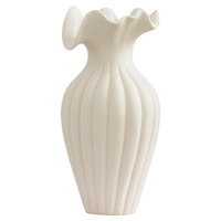 Vases en céramique Dehua en gros, nouveau style européen, en bisque haute température, à bord festonné, pour arrangement floral domestique et de bureau