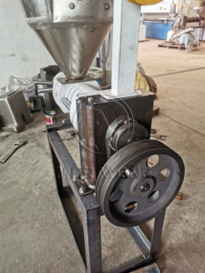 مكبس استخراج الزيت شبه الآلي المتطور ذو الكفاءة العالية - Product Image 2
