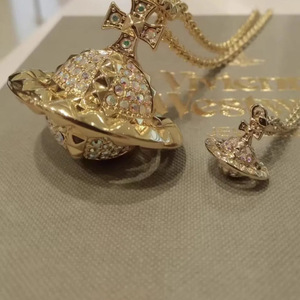 Collar con Colgante de Estrella de Saturno Estereoscópico de Tungsteno de Lujo Ligero con Incrustaciones de Circones, Diseño Cruzado, para Mujer, de la Colección Fashion Queen Vivian - Product Image 6