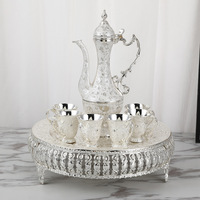 Ensemble de vin élégant pour la maison, petits verres à vin, carafe en métal de style européen, luxe léger, vintage, tasses individuelles, kit de tasses pour fête
