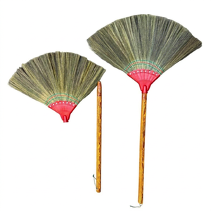 Balai à herbe naturelle VINACRAFT JSC Vietnam, 39,3 pouces, avec manche en bois PVC, modèle 260421, pour le balayage et le nettoyage - Product Image 1