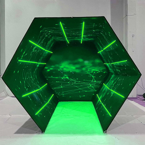 Cabina Fotografica 360 Personalizzabile con Logo, Luci LED, Sfondo e Struttura in Lega di Alluminio per 1 Persona - Product Image 3