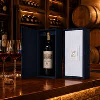 Boîte à vin magnétique rigide haut de gamme avec finition mate, logo en feuille d'or, toucher doux et insert pour bouteille