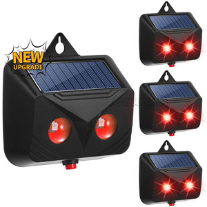 El repelente de animales nocturno impermeable con energía solar para actividades al aire libre activa la disuasión de la vida silvestre en granjas de jardín - Product Image 2